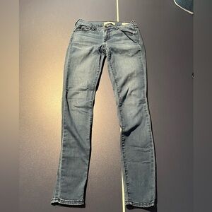 Bullhead Women's Skinny Jeans in Blue